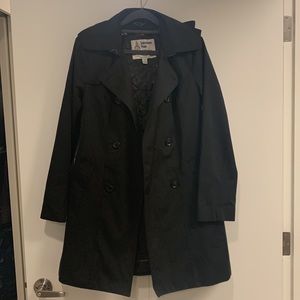 London fog black trench coat with removable quilted liner